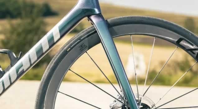 Дисковые тормоза позволяют конструкторам велосипедов легко увеличивать зазоры без существенного изменения геометрии рамы.