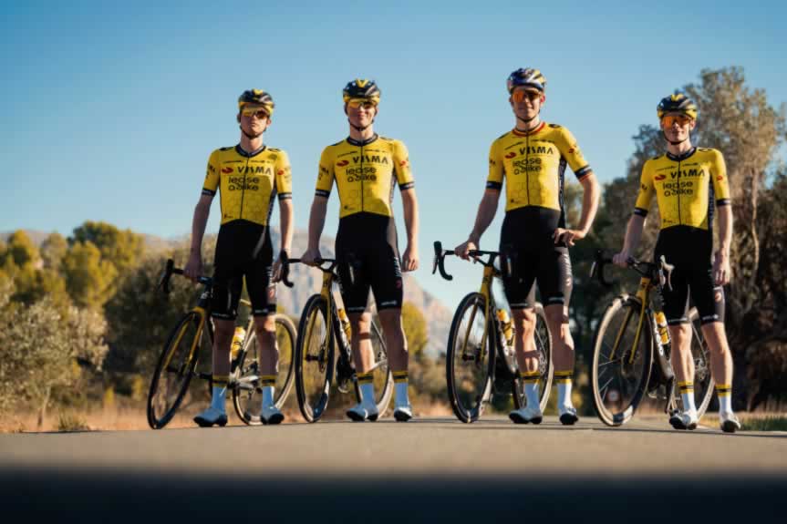 Ван Аерт, Кусс, Вингегаард и Куий представляют новый комплект Visma-Lease a Bike