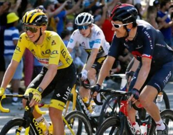 Тадей Погачар и Герайнт Томас во время гонки "Тур де Франс" 2022 года