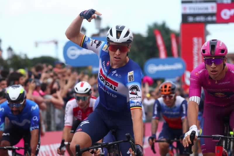 Джиро д'Италия 2024: Тим Мерлье побеждает на 18-м этапе в Падове