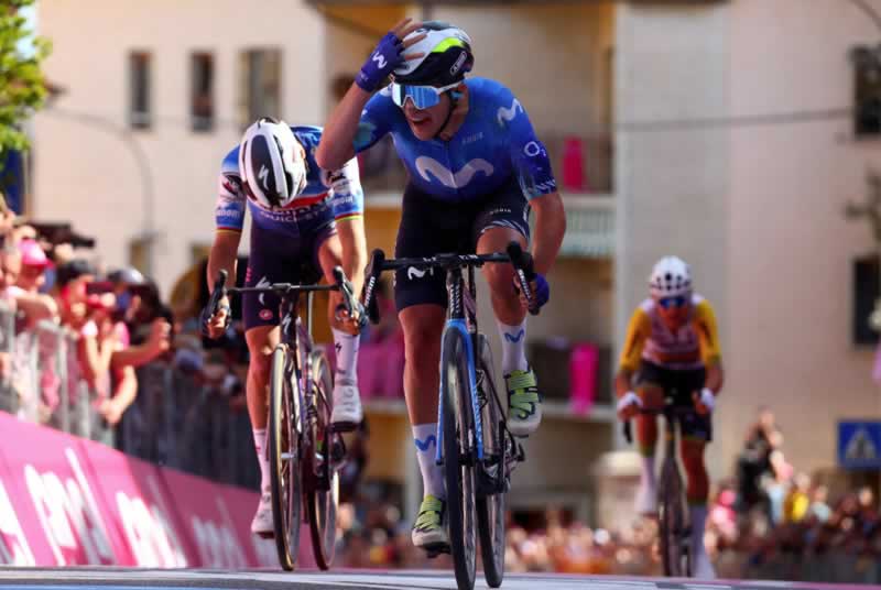 Джиро д'Италия 2024: Пелайо Санчес (Movistar) демонстрирует реакцию на победу на 6-м этапе в Раполано-Терме