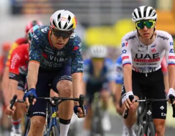 Вут ван Аерт занимает третье место, опередив Тадея Погачара на первом этапе "Тур де Франс" 2024 года в Римини