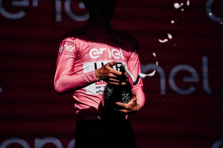 Джиро д'Италия 2024: Погачар празднует победу в общем зачете