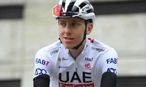 Тадей Погакар из команды UAE Team Emirates перед началом гонки Grand Prix Cycliste de Québec, в которой он занял седьмое место