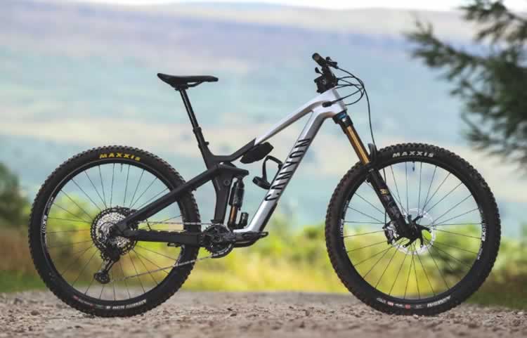 Canyon Strive CFR