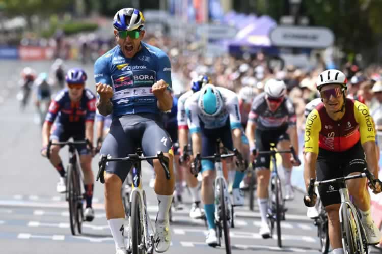 Уэлсфорд одержал три победы на «'Tour Down Under», открыв 2025 год.